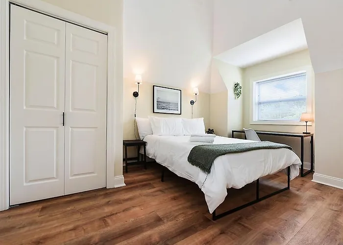 Free Parking+netflix+ Near Hospitals|food|shopping