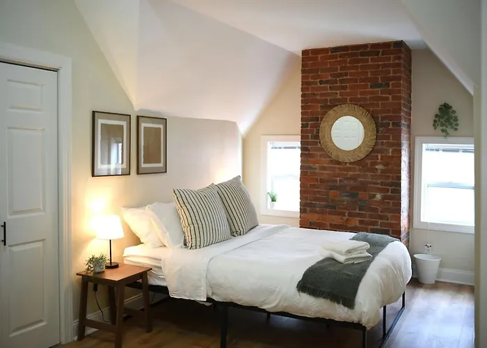 Free Parking+netflix+ Near Hospitals|food|shopping Pittsburgh